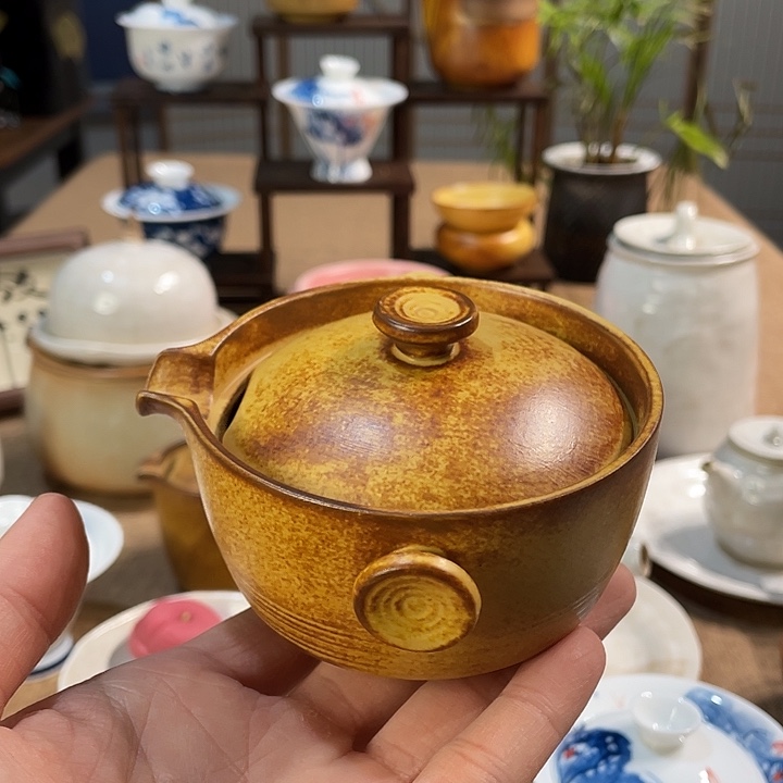 瓷片好看的宝瓶一个不错