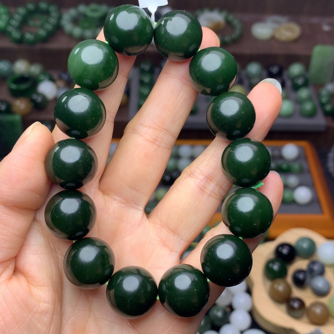 和田玉手串未镶嵌