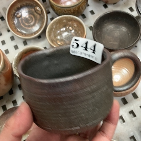 在家了一天没睡觉的人和我一样