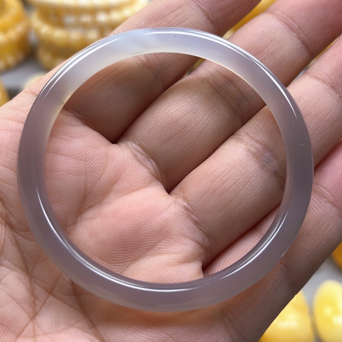 琥珀手镯未镶嵌手镯