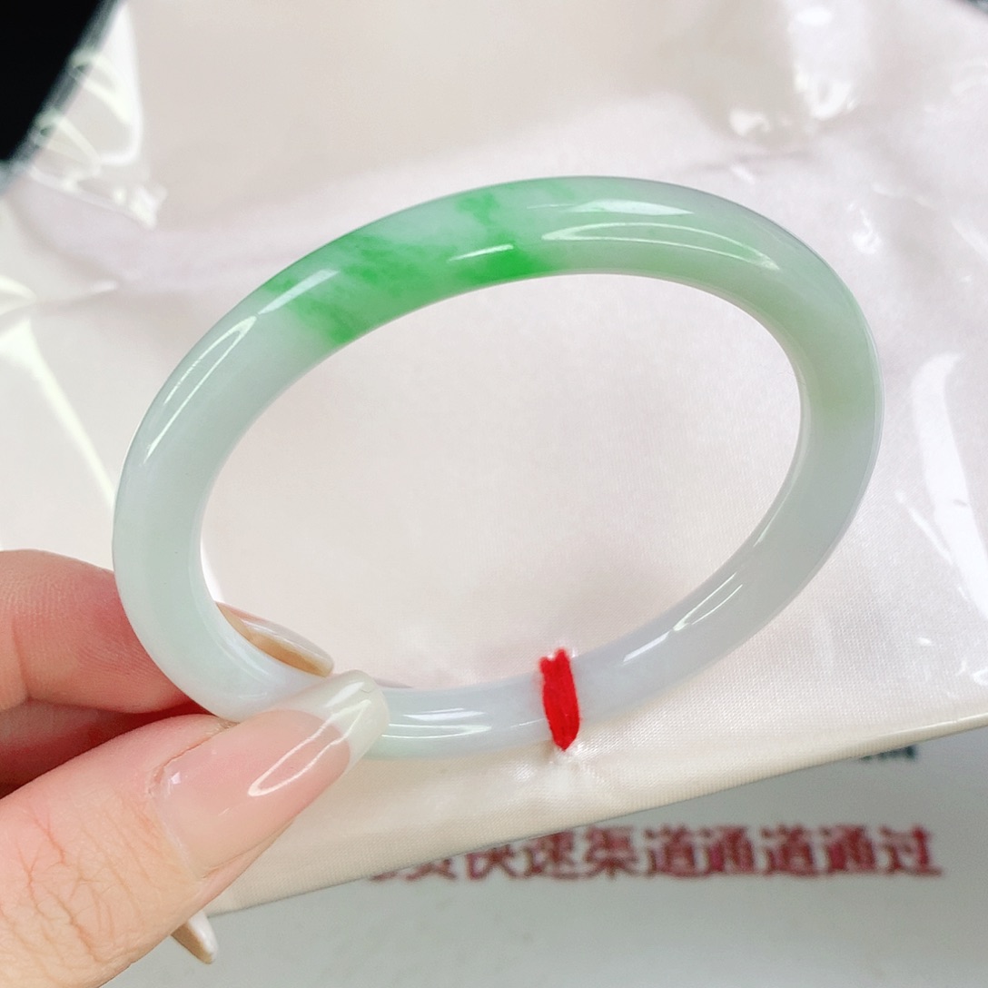 翡翠手镯未镶嵌5109翡翠