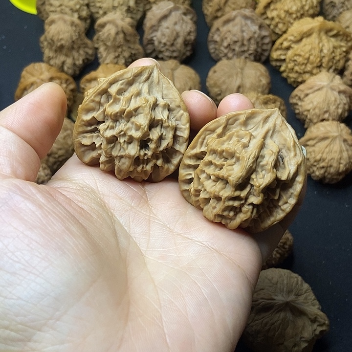 文玩核桃   盘三三棱