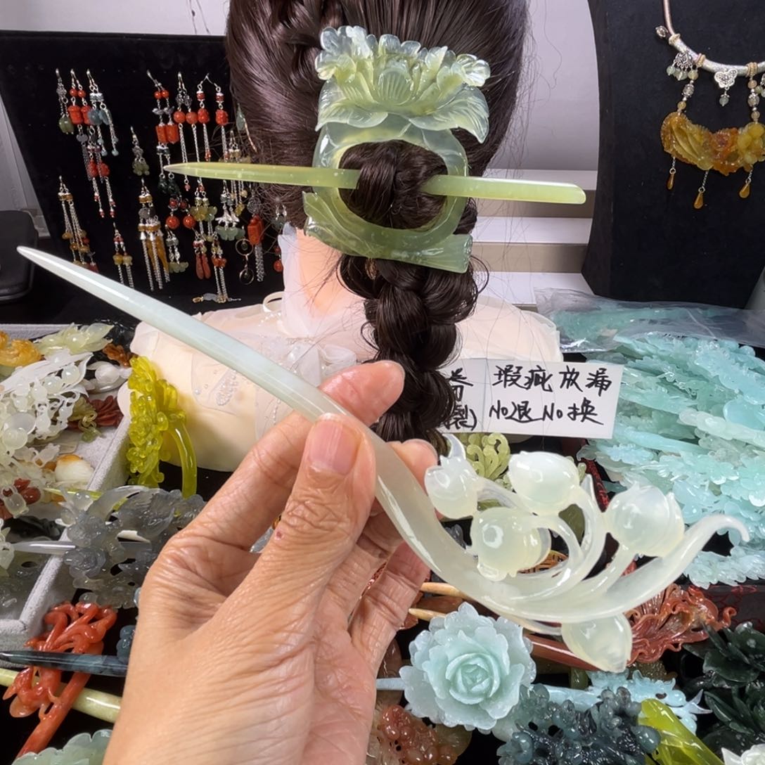 未镶嵌岫玉发饰瑕疵