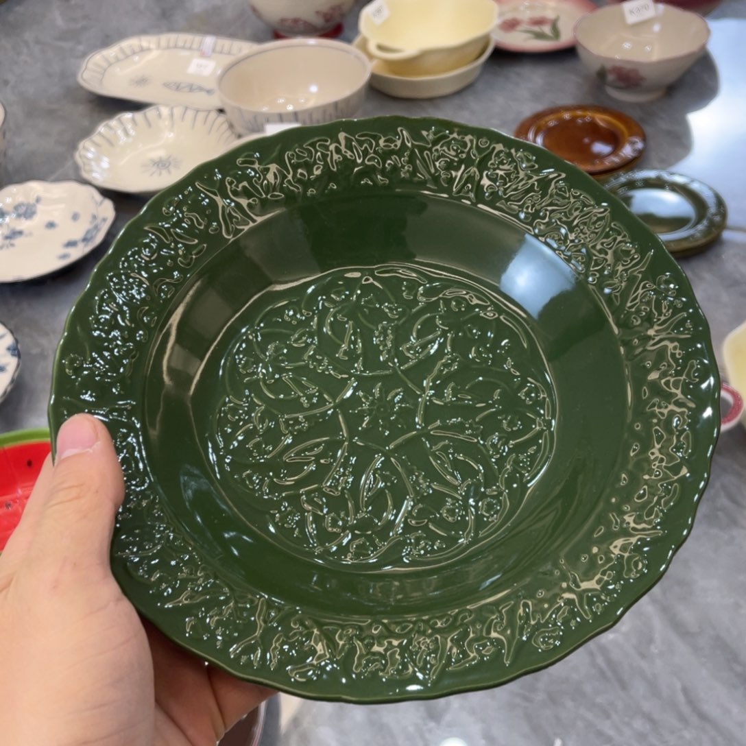 陶瓷微瑕餐具介意勿拍，满18飞！