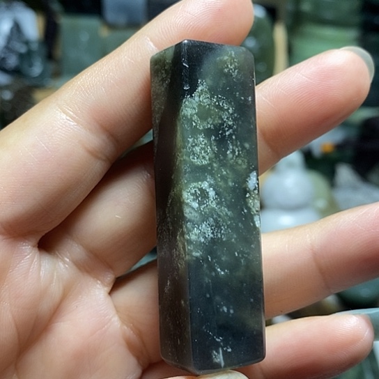 未镶嵌和田玉（糖玉）珠宝半成品