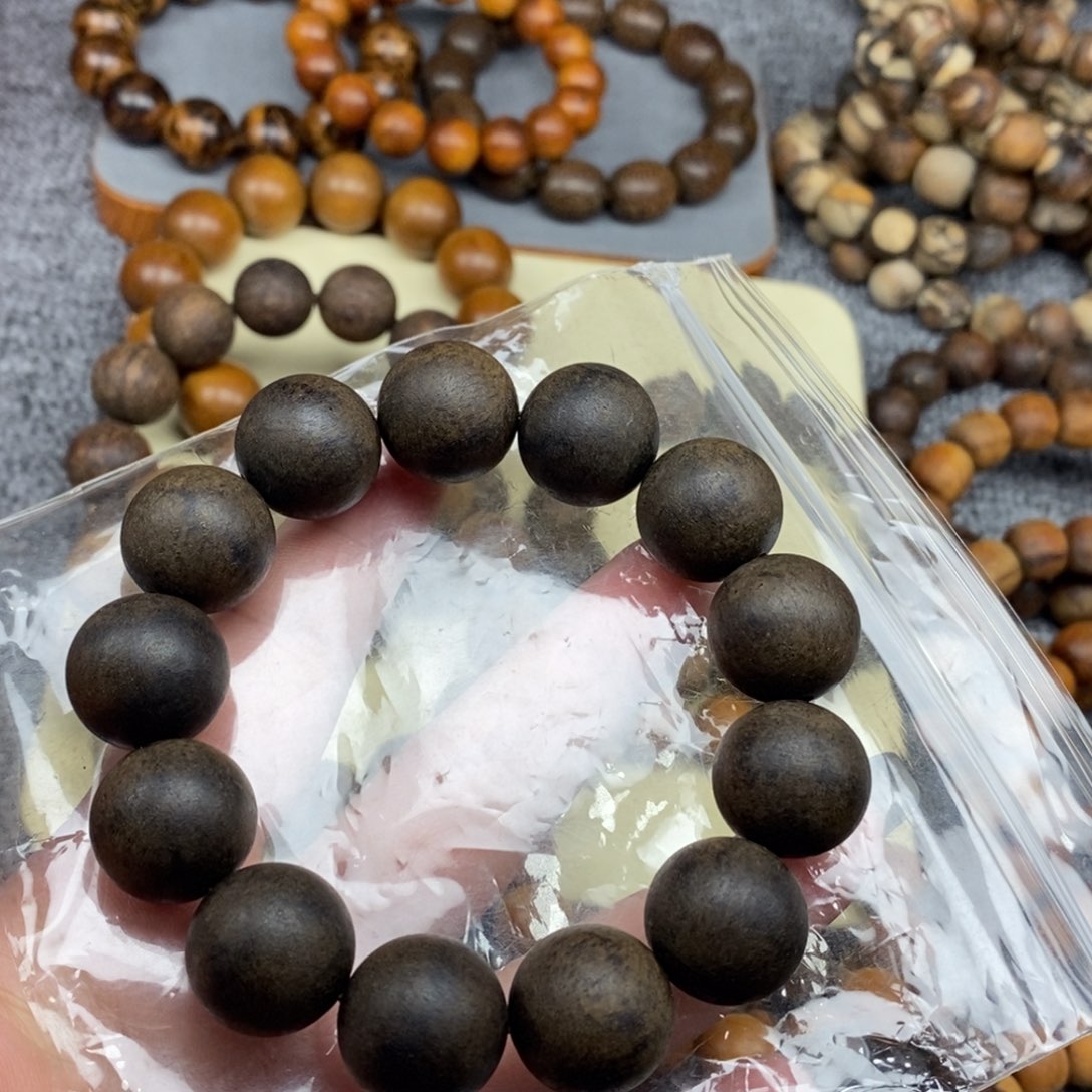 贡木手串/手链印贡墨绿1.8