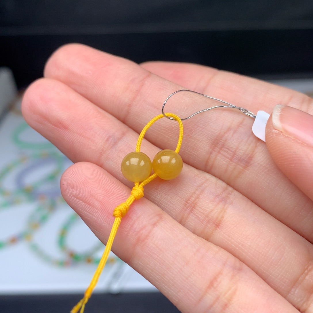 翡翠手链未镶嵌卡