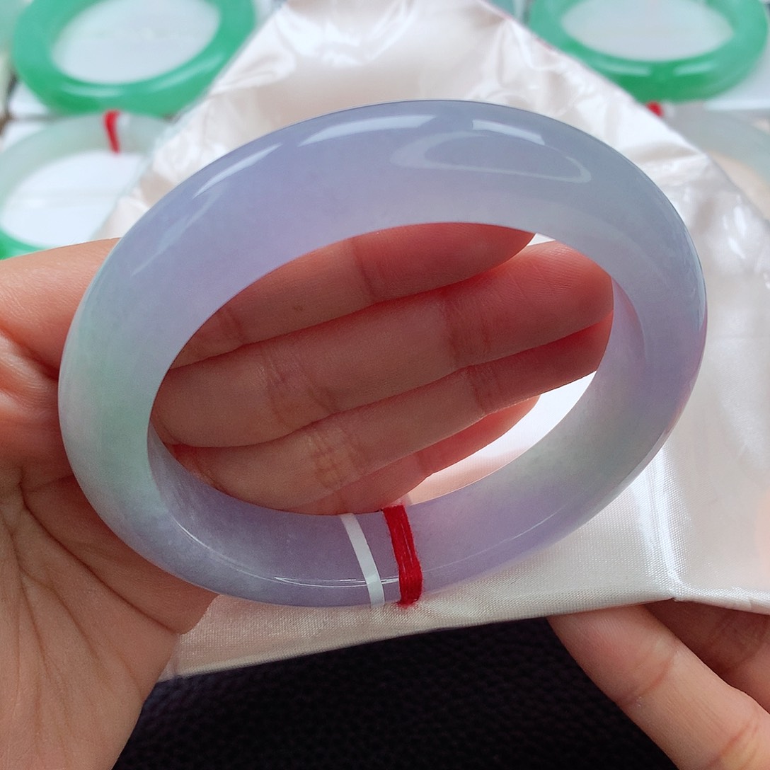 翡翠手镯未镶嵌61.5 宽版泥鳅背 大圈捡漏