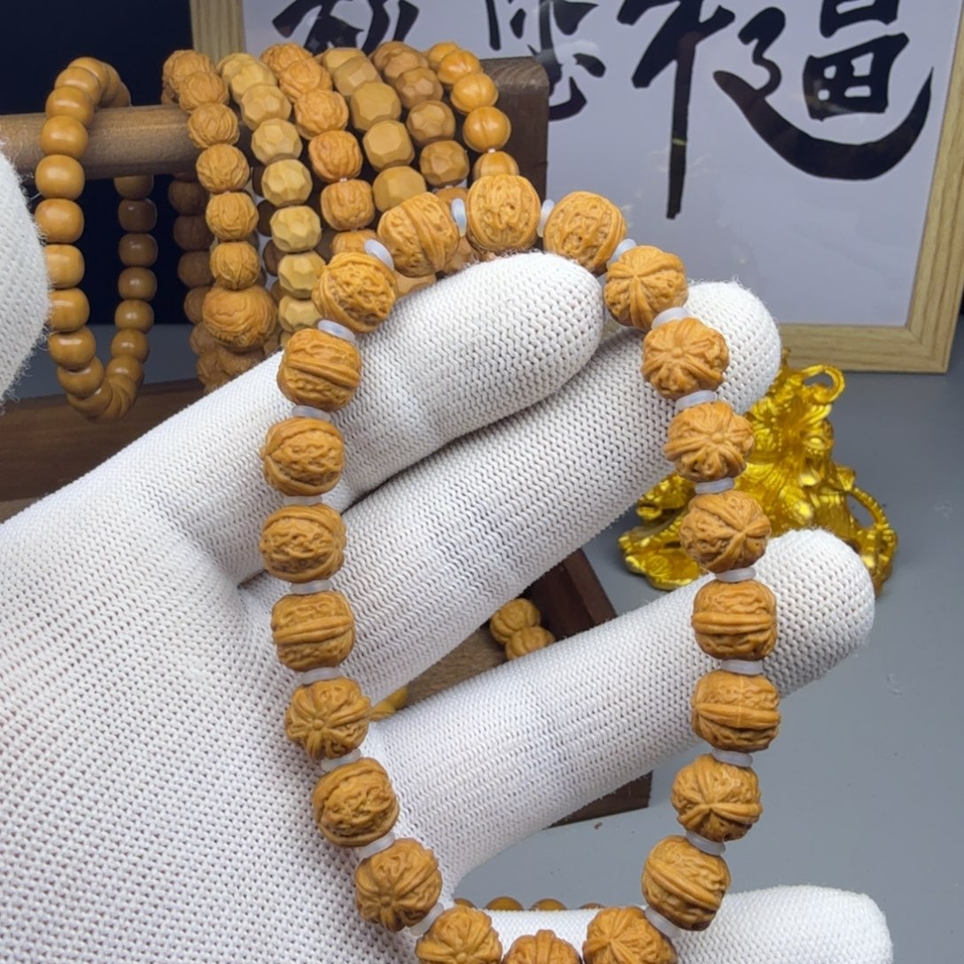 猴头核桃吊坠三棱