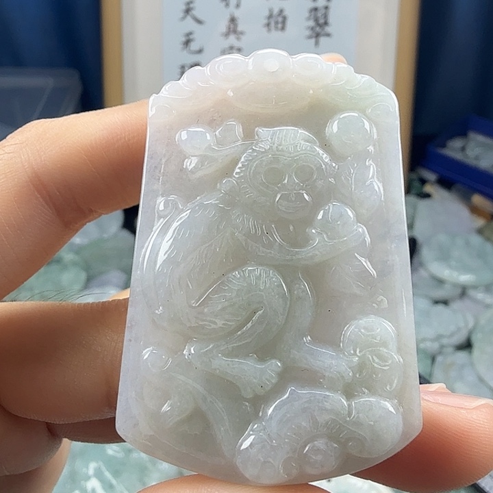 翡翠未镶嵌颈饰翡翠