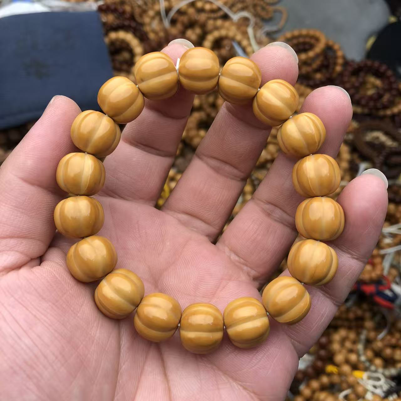 泡芙南瓜猴头核桃手串13mm左右（轻微黑点介意勿拍）