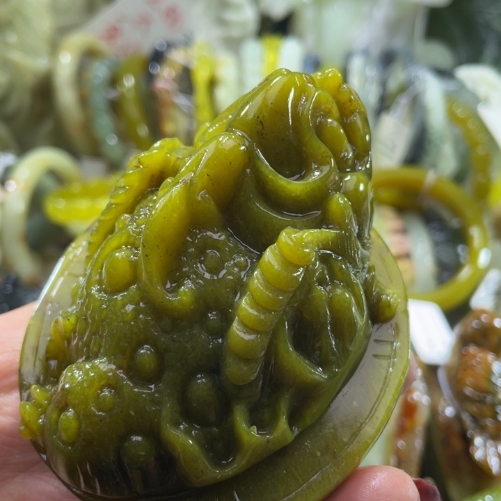 岫玉未镶嵌摆件摆件