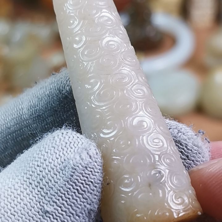 和田玉（糖玉）车挂未镶嵌涛*