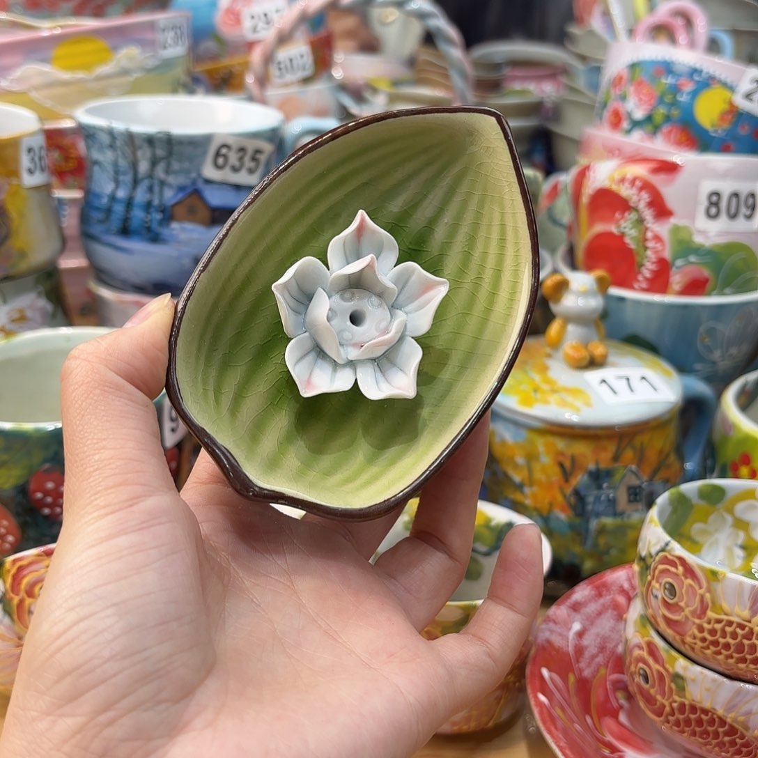 瓷片兔兔盖茨。兔兔好