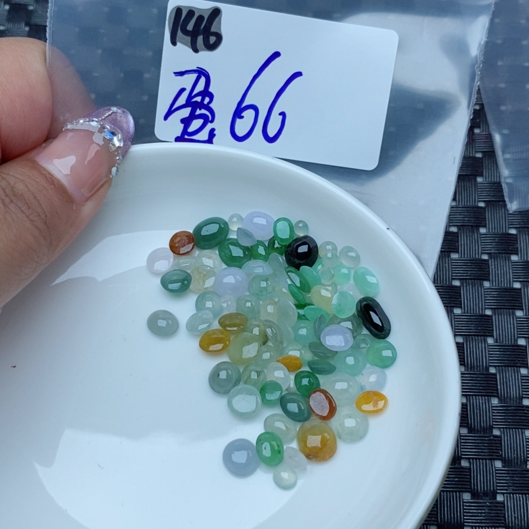 蛋***饭翡翠裸石不退不换
