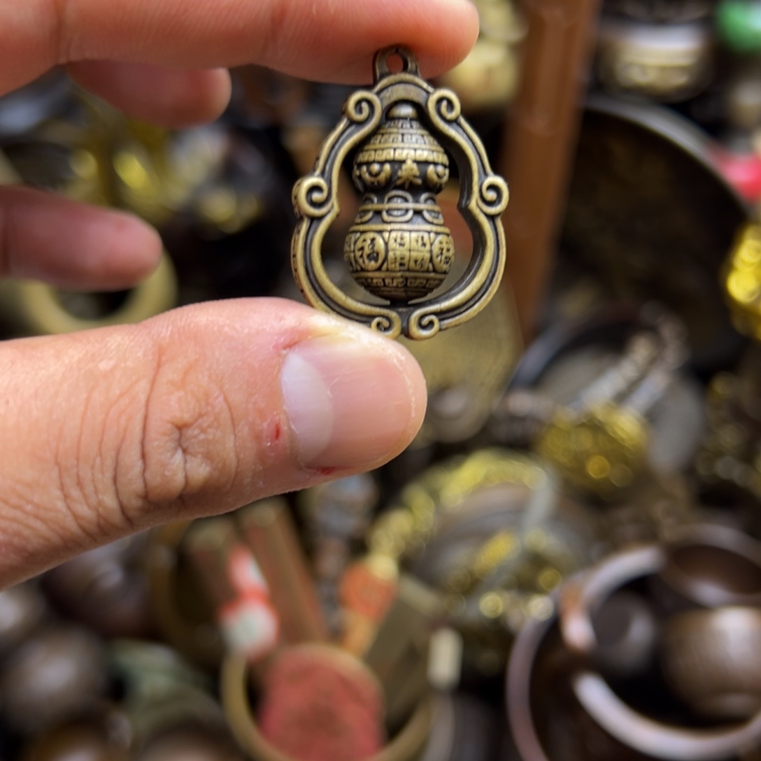 百万古铜工艺品摆件