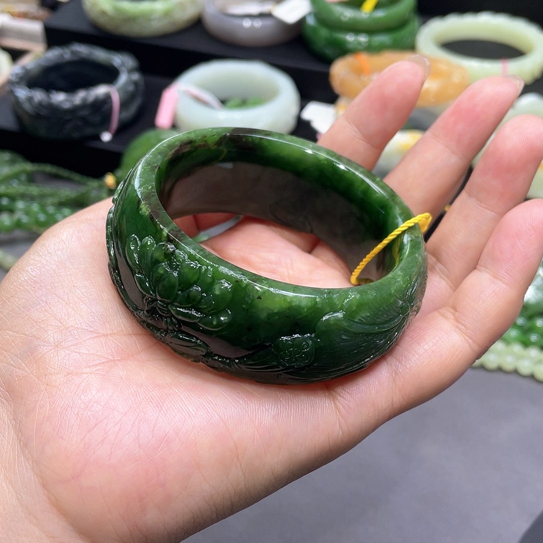 和田玉未镶嵌手镯58圈口23