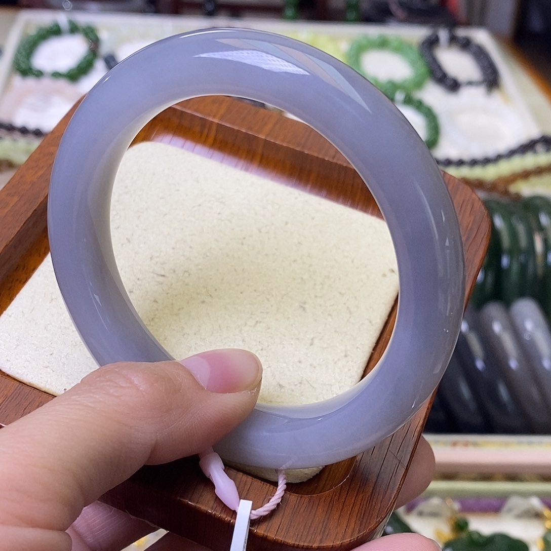 颈饰未镶嵌和田玉烟紫57-58手镯