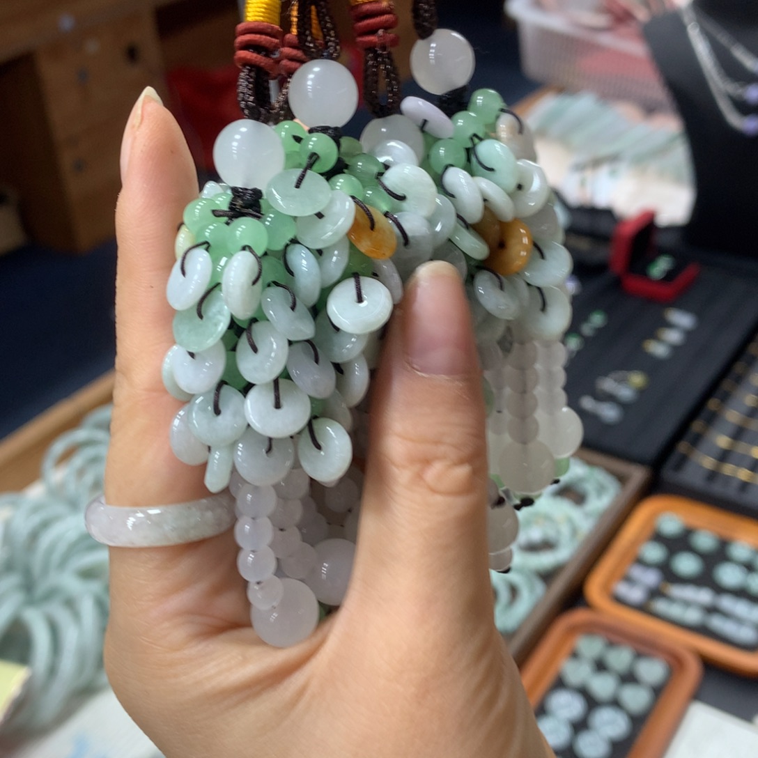 翡翠未镶嵌挂件多样性发1