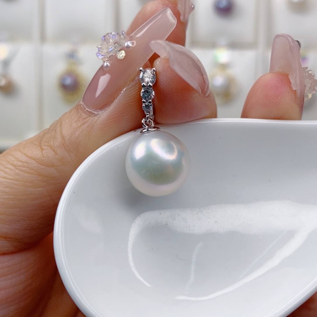 淡水珍珠吊坠(赠链)银S925镶嵌