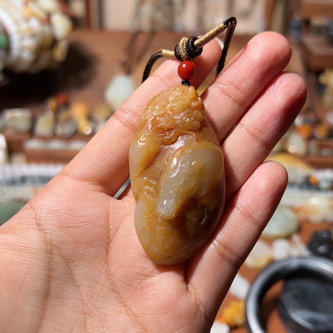 和田玉颈饰未镶嵌