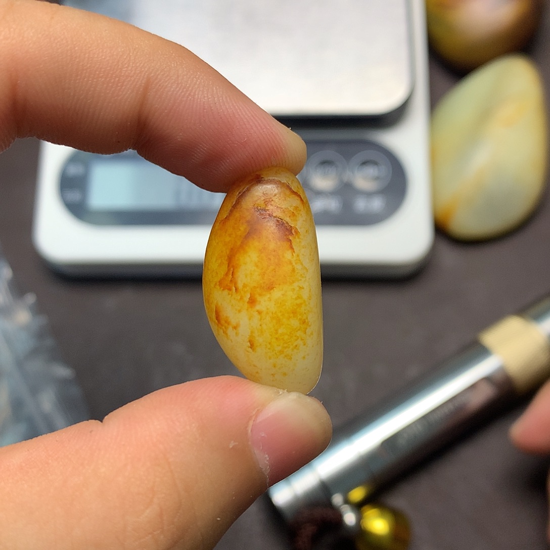 和田玉（糖玉）未镶嵌挂件