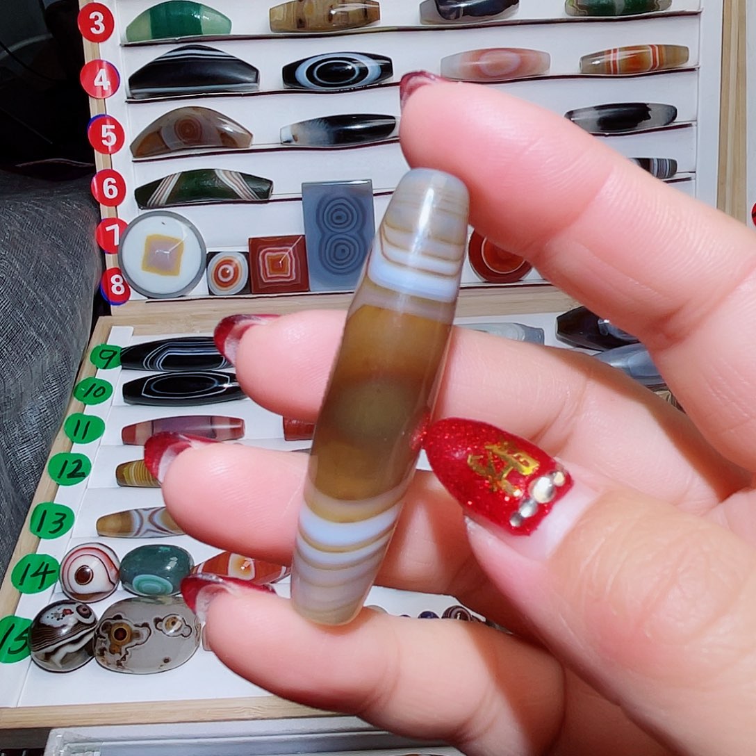 玛瑙/玉髓颈饰未镶嵌