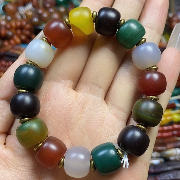 未镶嵌颈饰玛瑙/玉髓