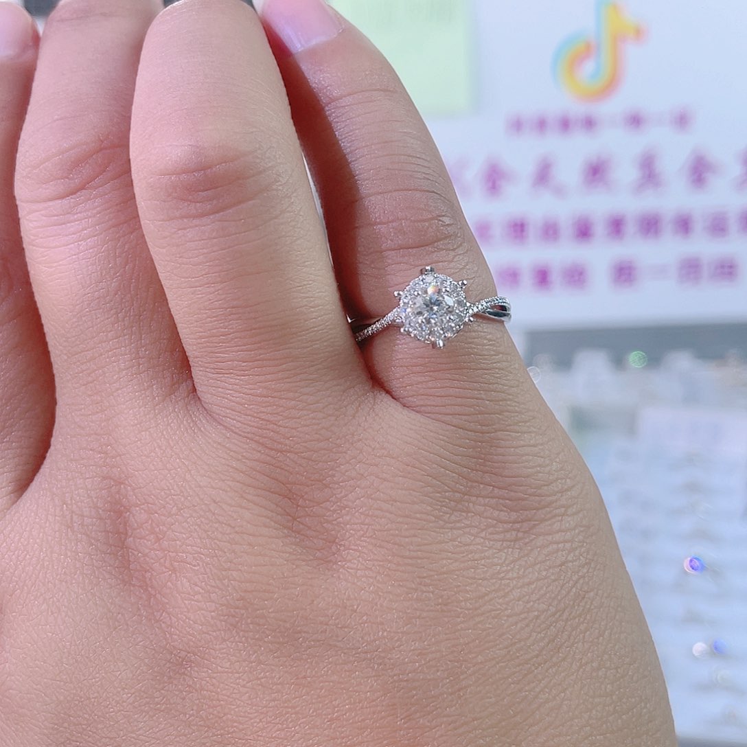 钻石戒指/指环18K金镶嵌d s 25010125