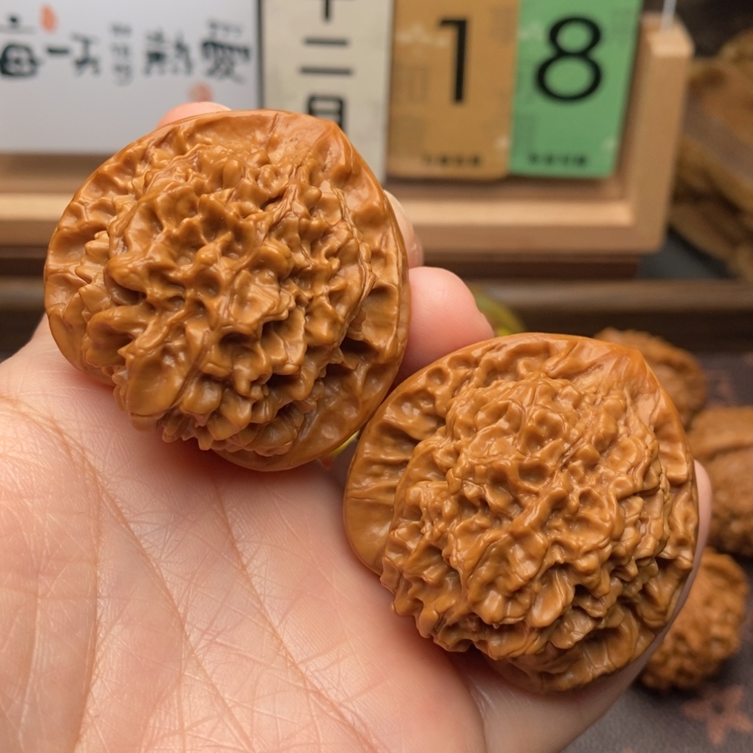 用***5文玩核桃把件官帽47