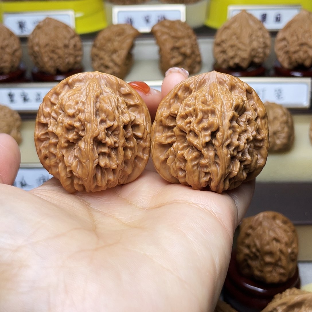 把件文玩核桃四座楼41左右