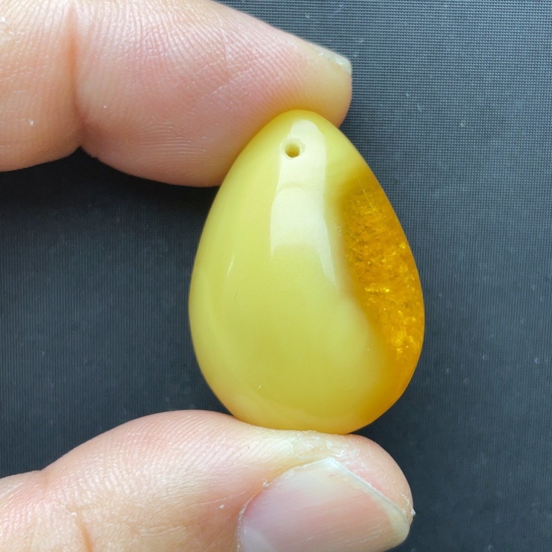 蜜蜡颈饰未镶嵌蜜蜡吊坠