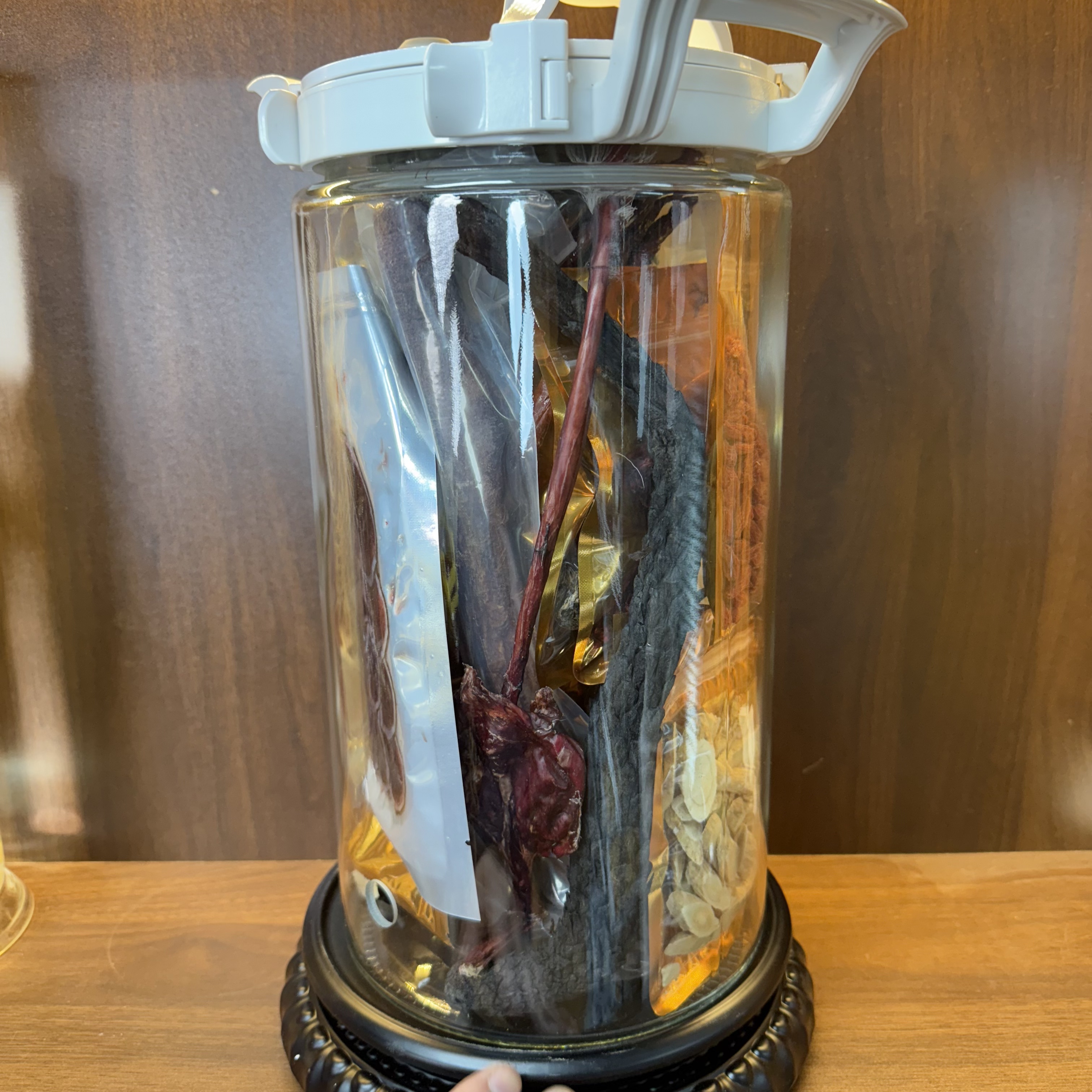 枸杞黄芪杜仲.。。26种组合材料（送15斤瓶）