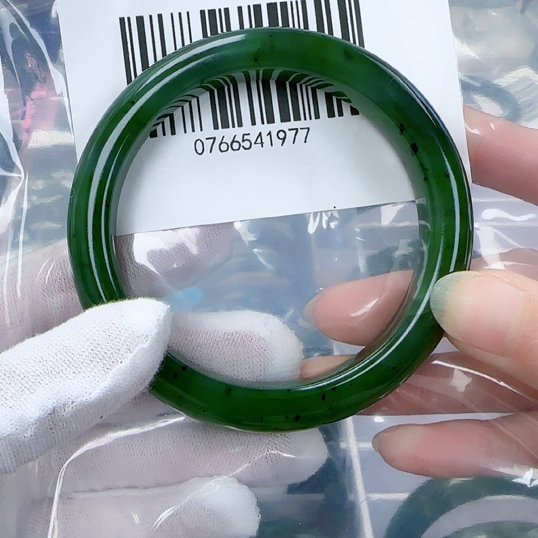 和田玉（碧玉）手镯未镶嵌60