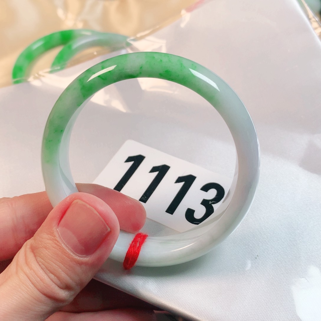 翡翠手镯未镶嵌A****a翡翠手镯1113