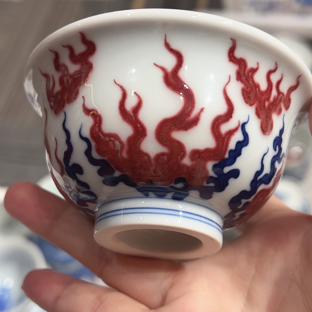 陶摆件微瑕。     杯