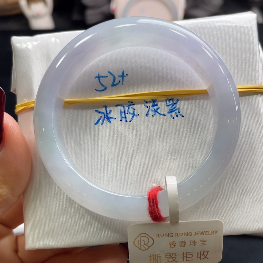 翡翠手镯未镶嵌翡翠手镯