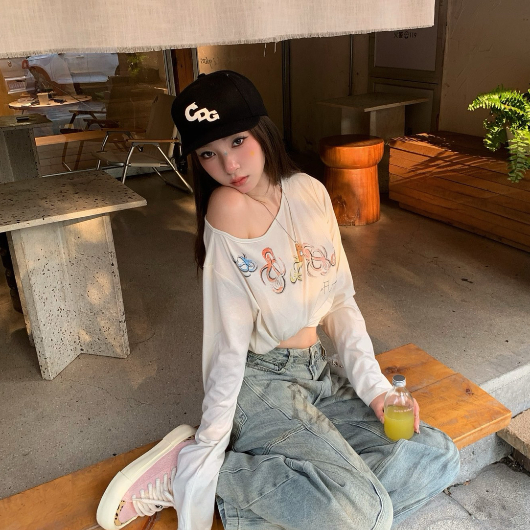 JAC FLEURANT 25AW 米色彩绘印花Logo斜肩上衣 