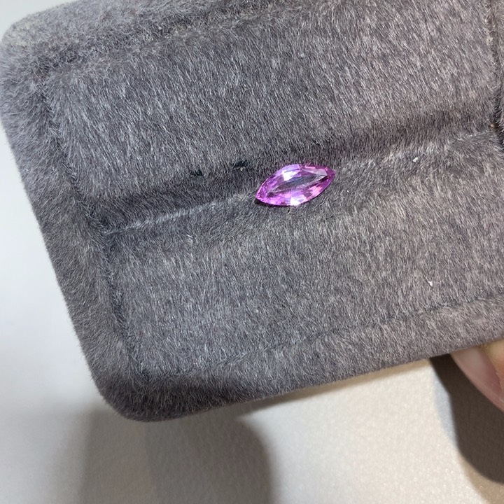 彩色蓝宝石裸石未镶嵌0.825克拉