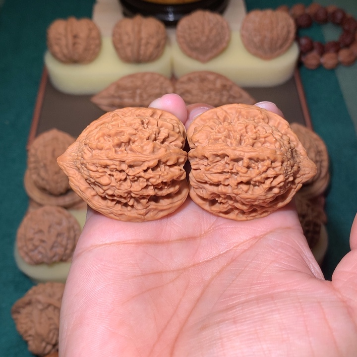 核桃文玩核桃把件满天星