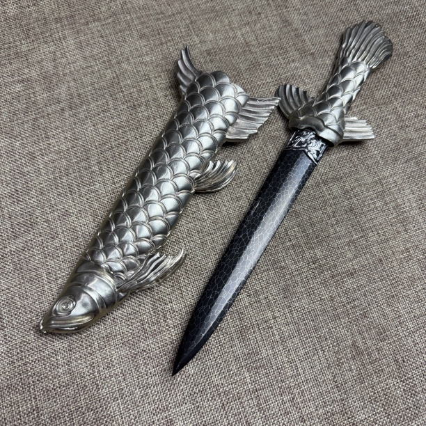 3612 龙泉昊天宝剑大马士革龙麟纹白铜年年有余未开刃