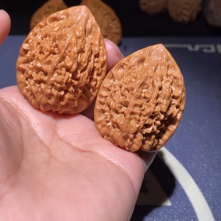 吊坠文玩核桃37尺小村长