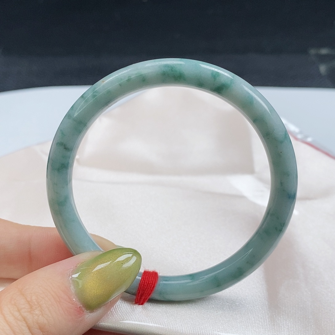【闪购商品】翡翠手镯（圆镯）未镶嵌231号
