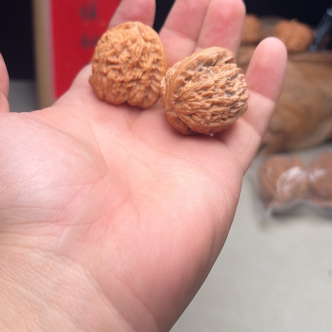 小***谭吊坠文玩核桃小白