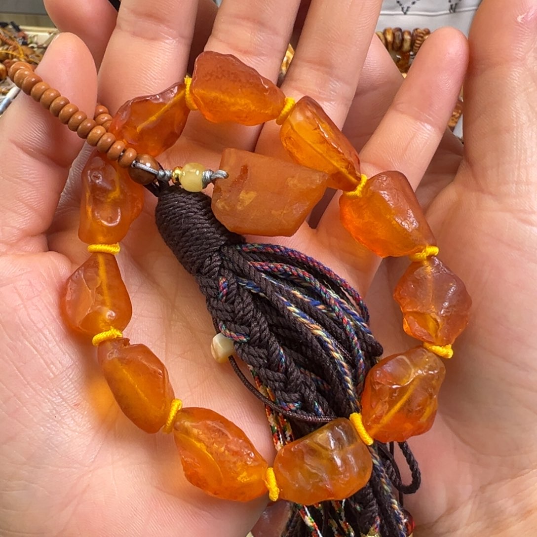 蜜蜡裸石未镶嵌琥珀