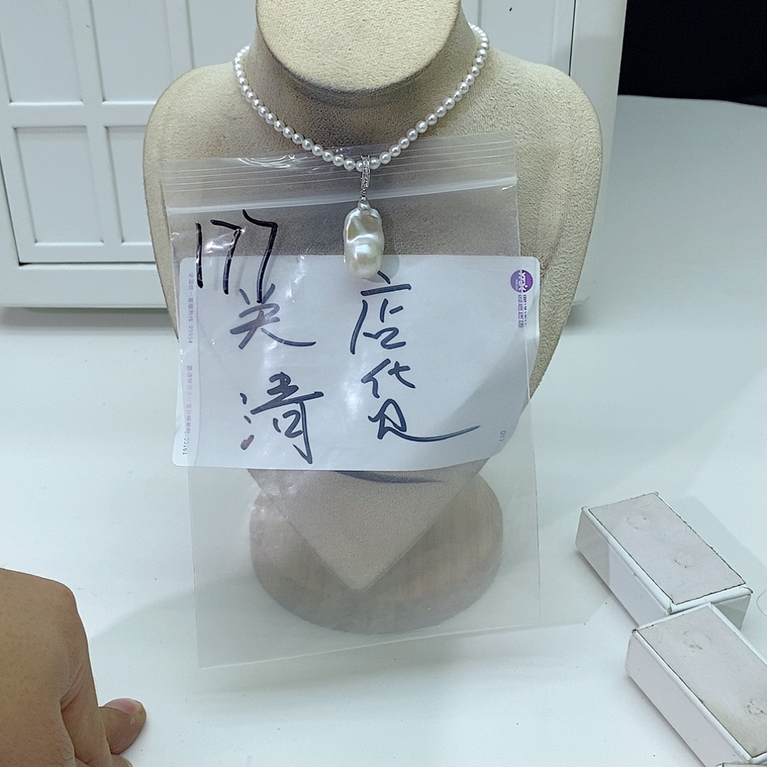淡水珍珠颈饰合金