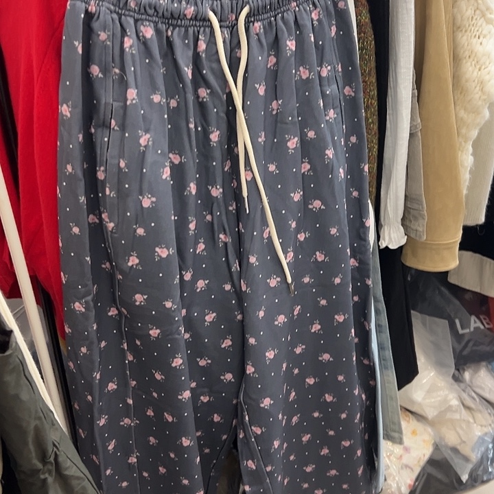 苏***染今天新款 花朵卫裤