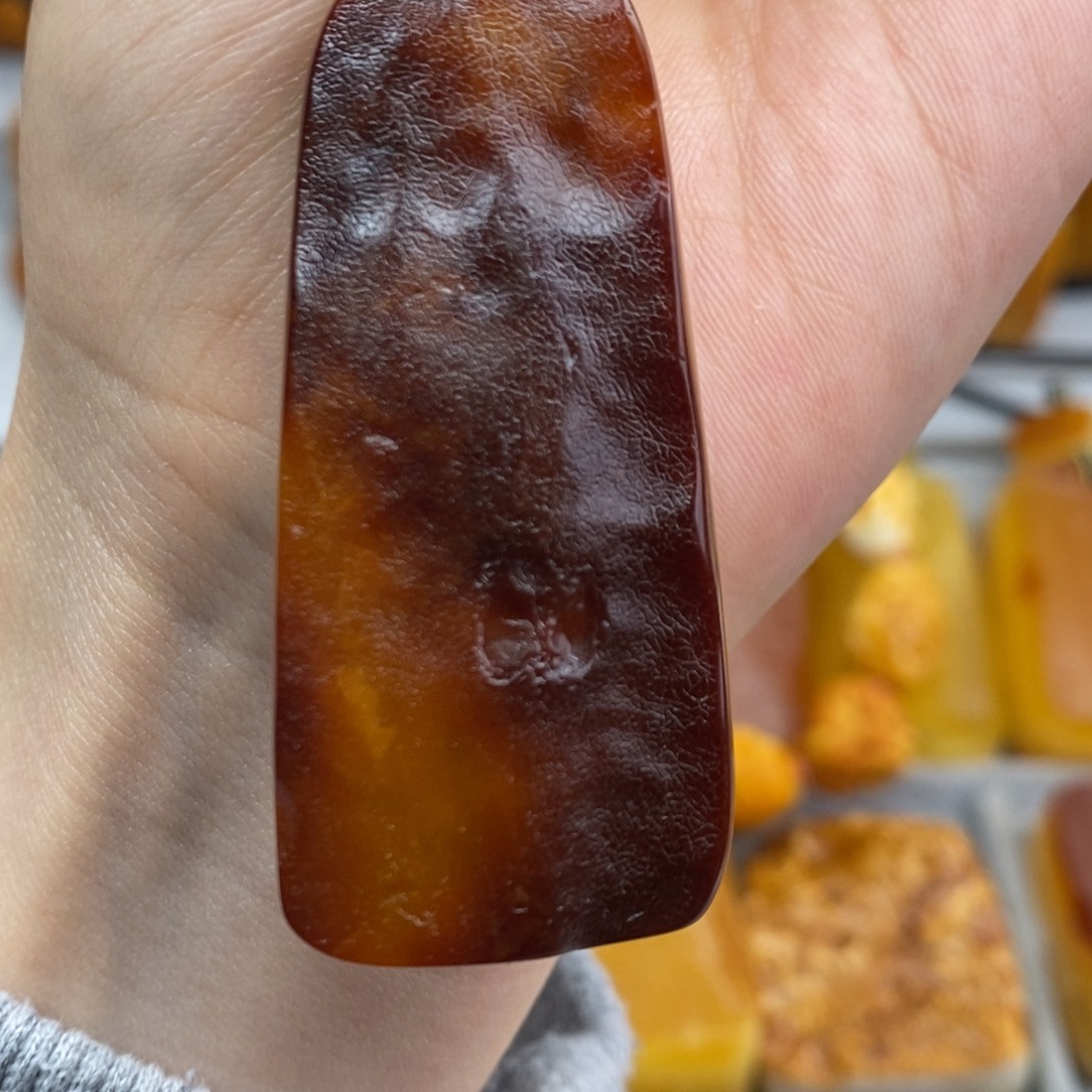 琥珀吊坠(赠链)未镶嵌