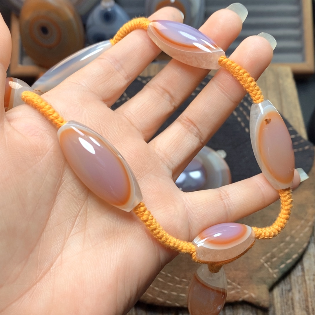 阿***佛玛瑙/玉髓未镶嵌珠宝奇石