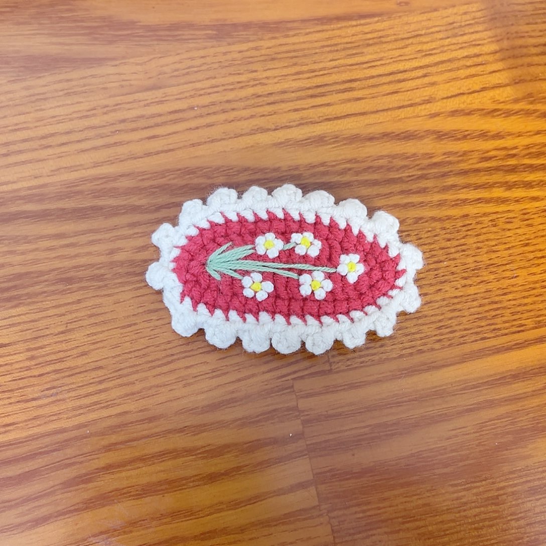 手工编织结粒绣卡子